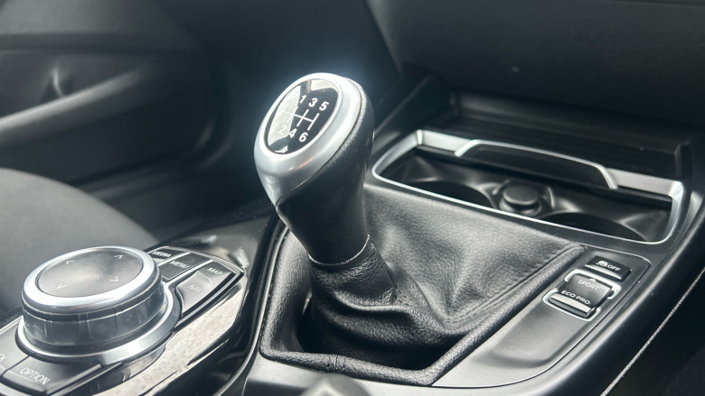 BMW 1 Series 118i [1.5] Sport 5dr [Nav/Servotronic] Petrol Hatchback